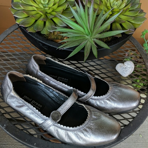 Paul Green Shoes - Paul Green Silver Patent Flats Size 6/ 3.5…